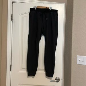 Men’s Lululemon joggers - large
